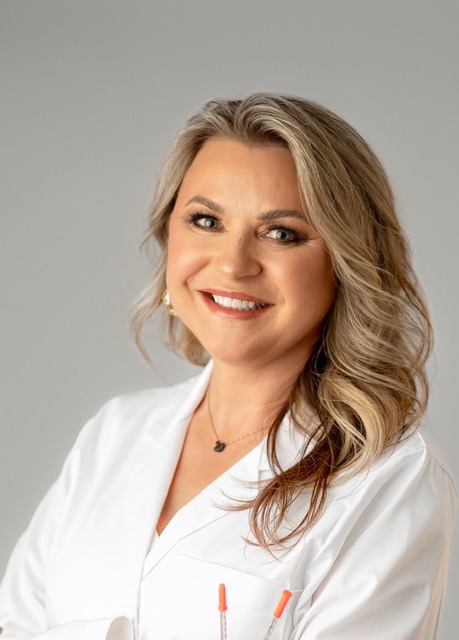 Ava Packiewicz, registered nurse and aesthetic nurse injector at Catara Med Spa in Algonquin, IL