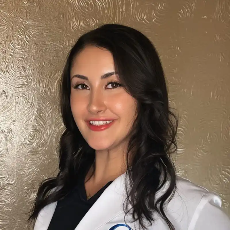 Lily Zelaya, RN and aesthetic nurse injector at Catara Med Spa in Algonquin, IL